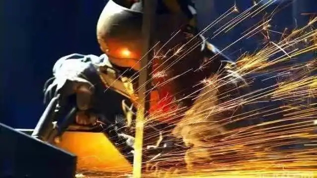 通關(guān)監(jiān)管.jpg